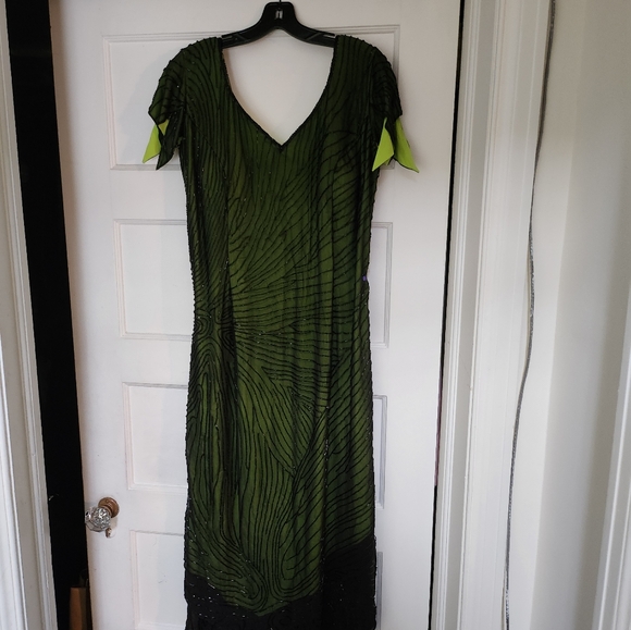 Custom made beaded long gown. Size M. - Picture 1 of 4